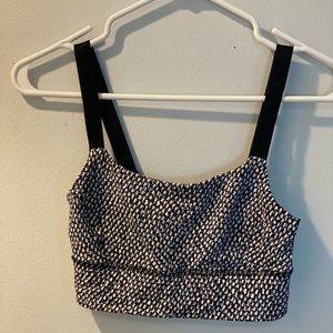 Lululemon sports bra size 4 (XS)